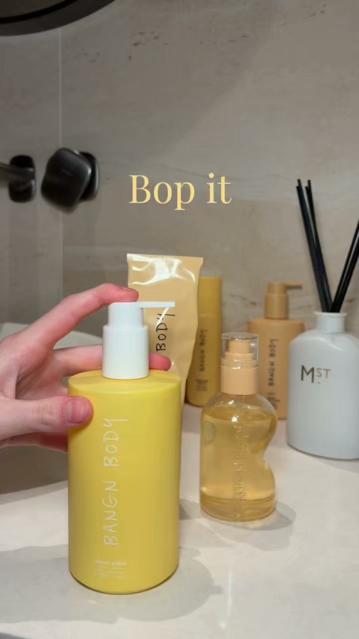 Bangn Body Facebook ad: Mix & Match Your Favourite Scents