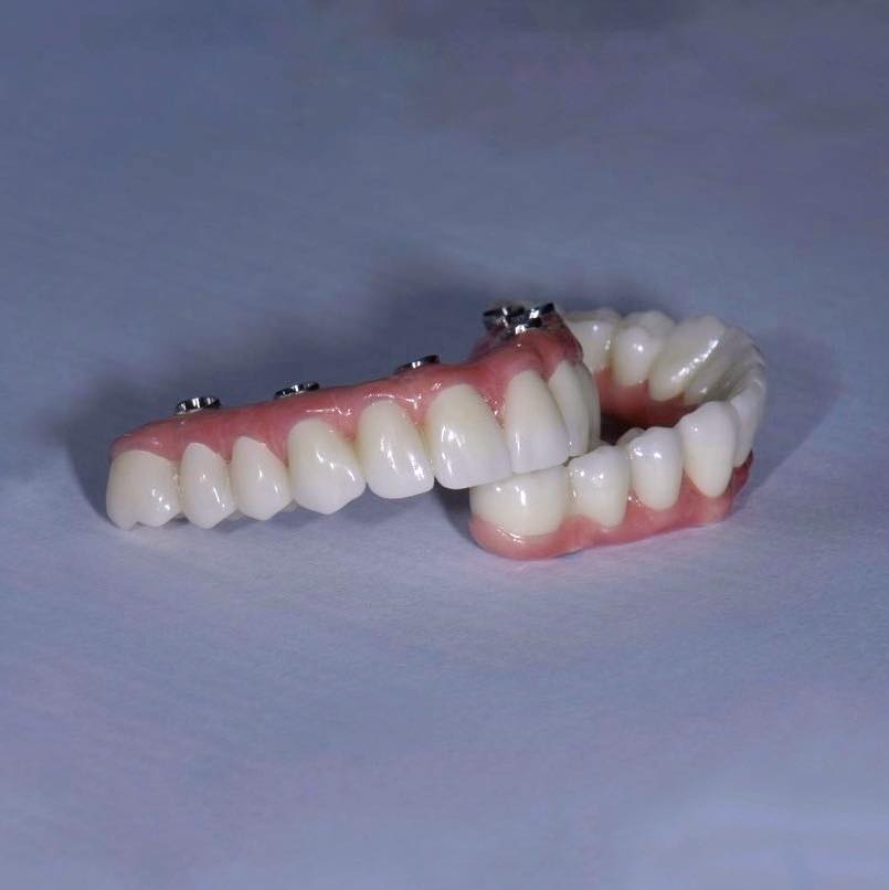 Dentist Crangasi - Bucuresti - Remis Constantin Facebook ad: Profită de o Reducere