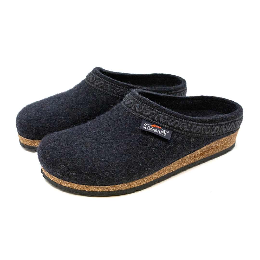 Stegmann Clogs Facebook ad