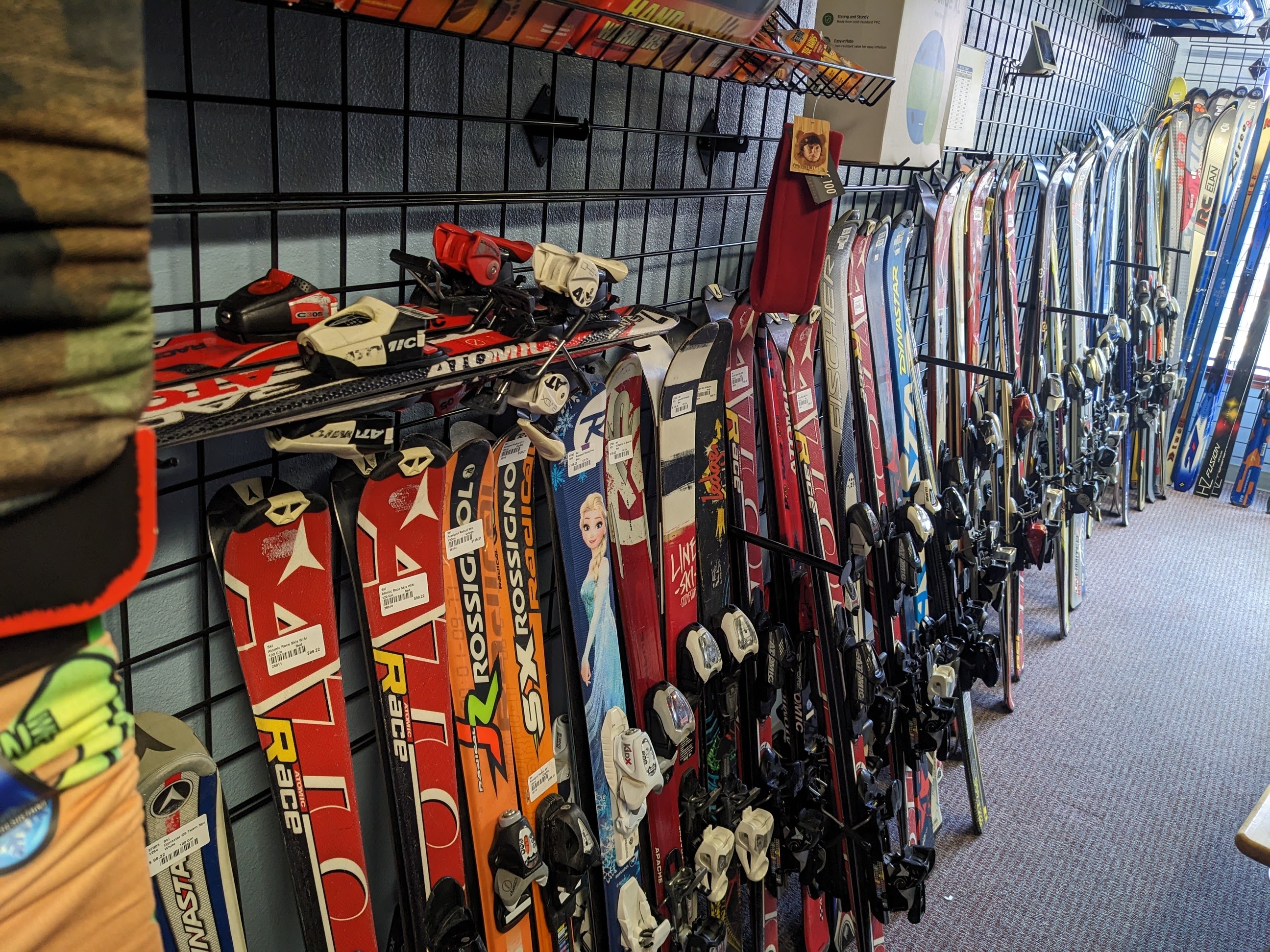 Sports Exchange Facebook ad: Used Skis, Boots, Cleaned