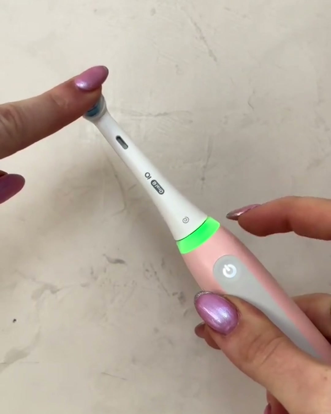 Oral-B Facebook ad: Brossage parfait avec Oral-B.