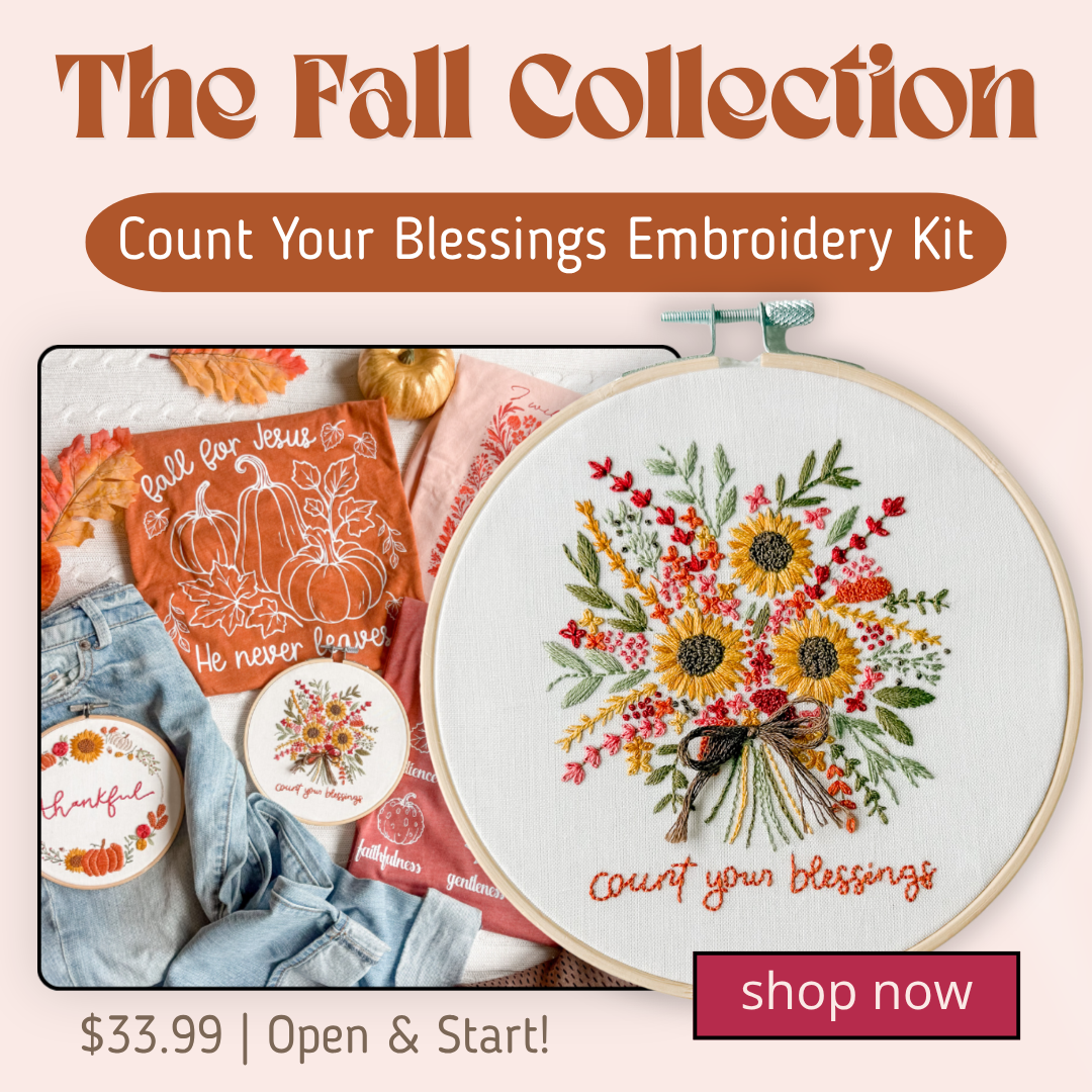EllyandGrace Facebook ad: Meet Your Favorite Fall Hoodie