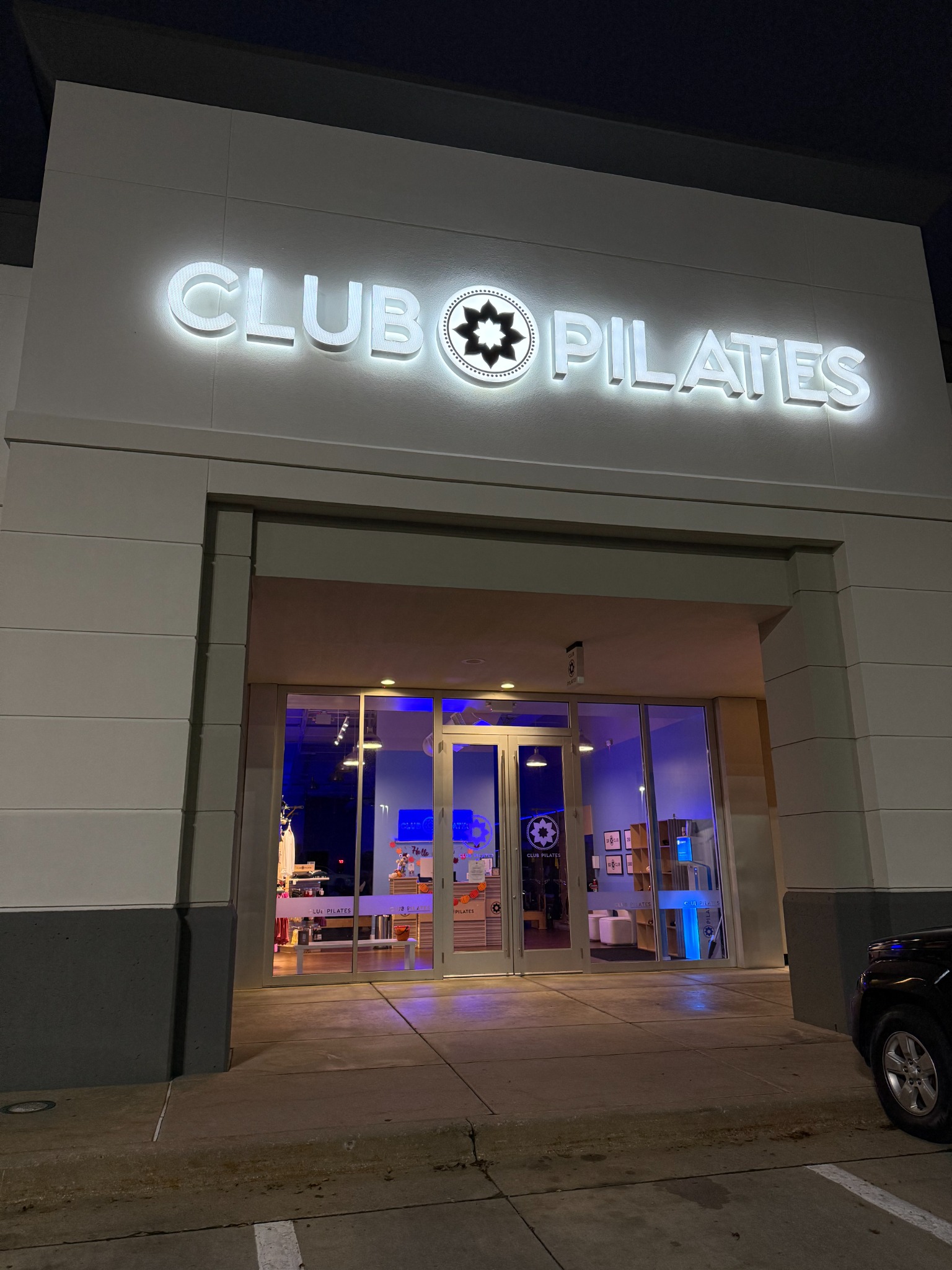 Club Pilates Facebook ad: Try Reformer Pilates for Free!