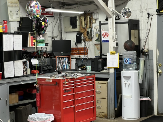 Mark's Auto Service Gillette NJ Facebook ad: Automotive Technician, Established Independent Shop ($90K…