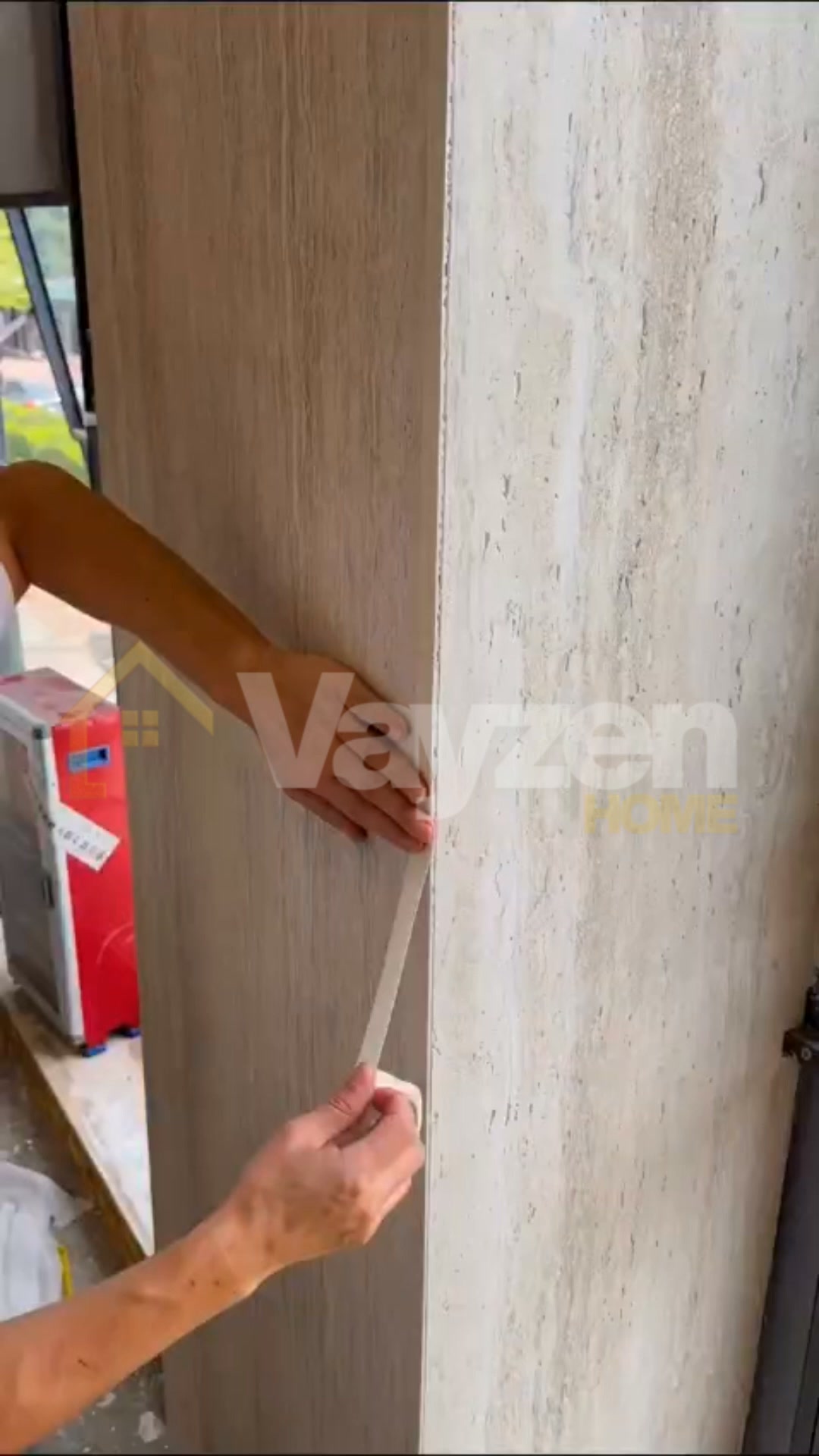 Vayzen Facebook ad: La Piedra que Decoró Roma, Ahora en tu Pared