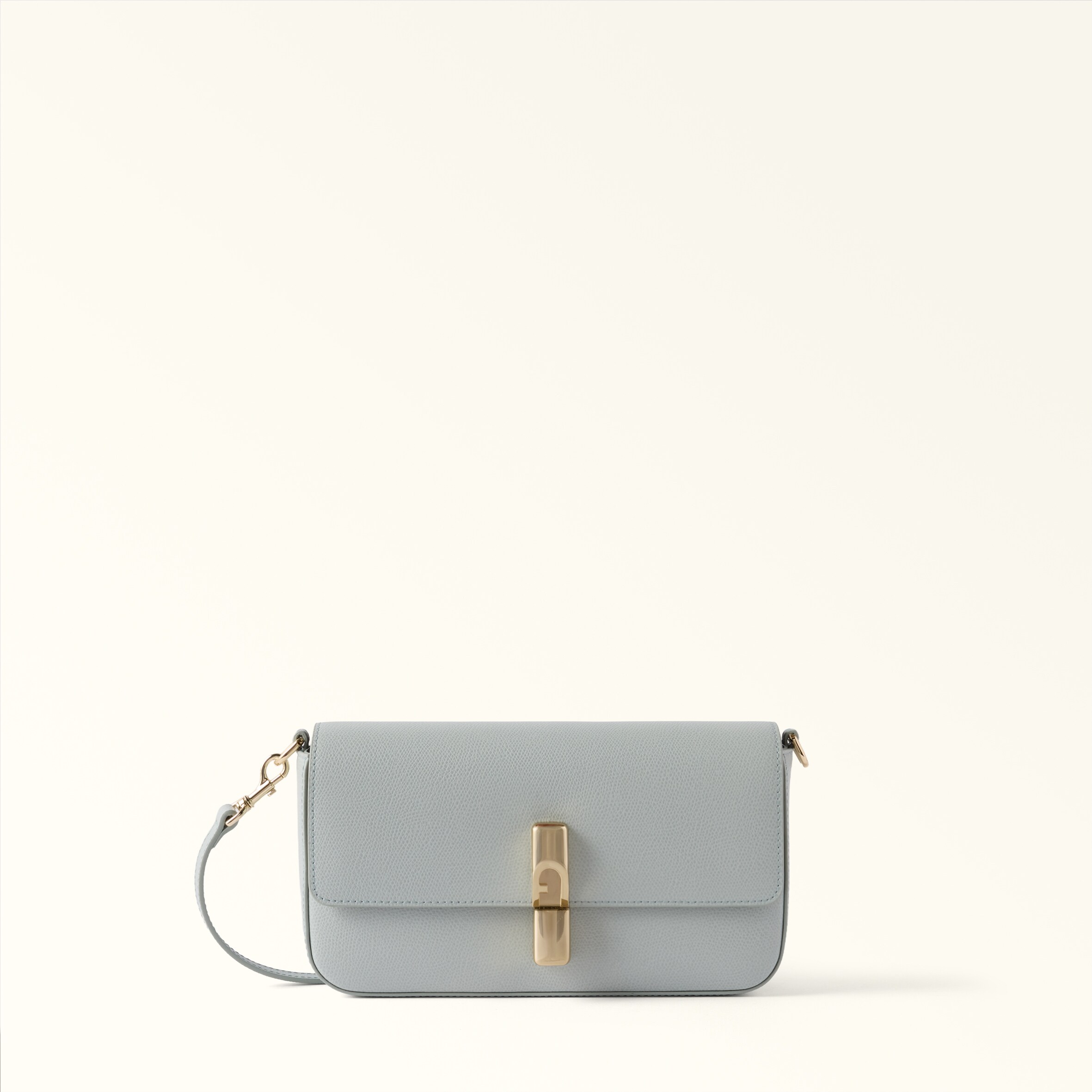 Furla Facebook ad