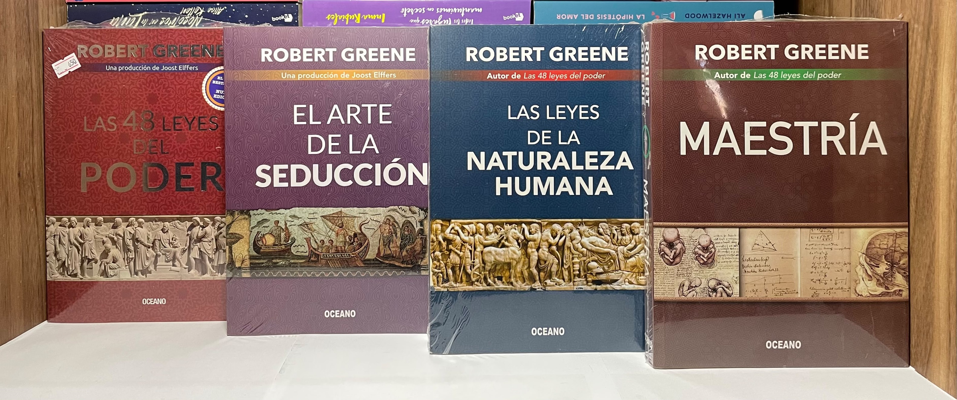 Librería Luz Facebook ad: Descubre tu próxima lectura en Librería Luz