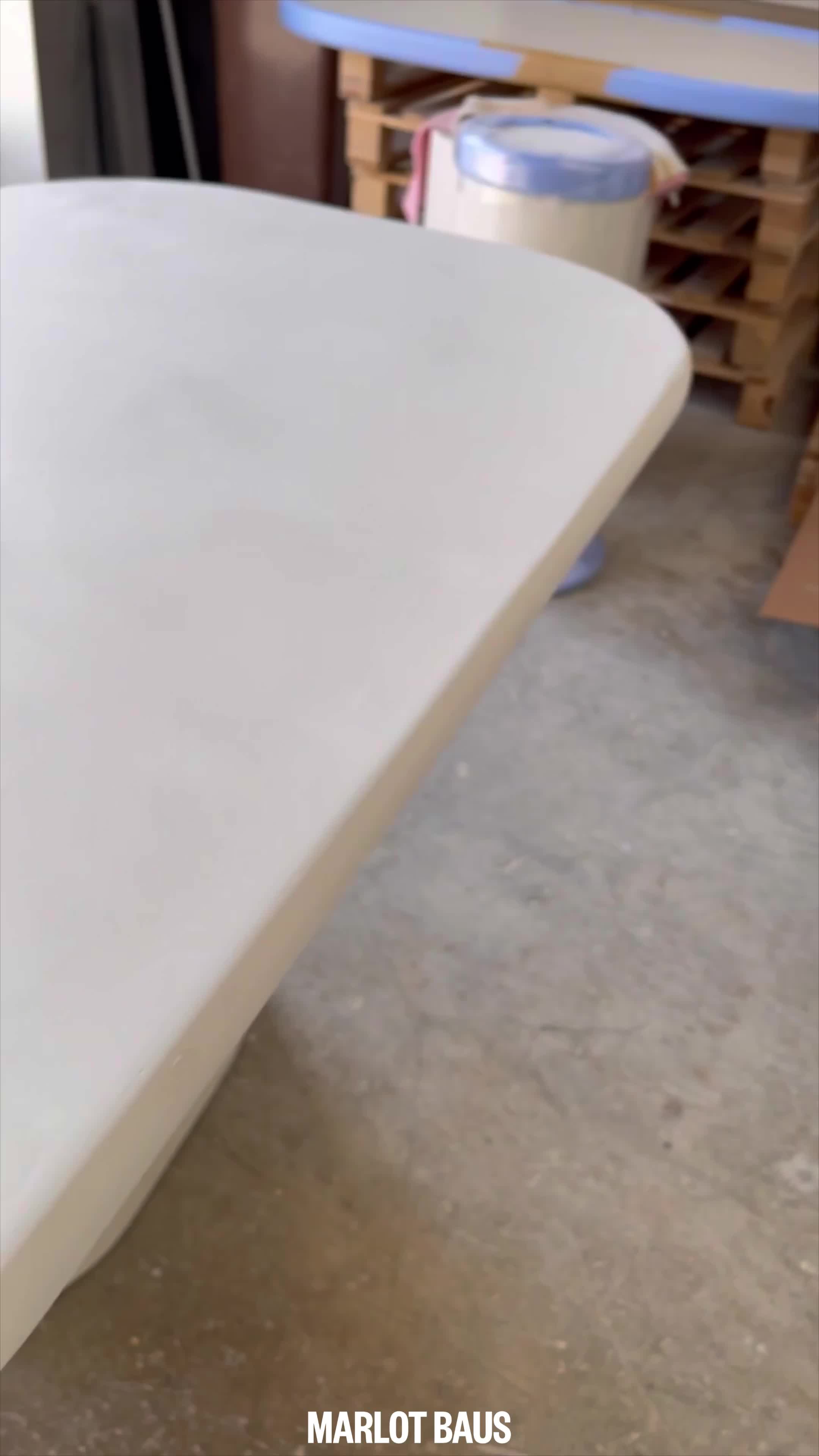 Marlot Baus Facebook ad: Microcement Tables