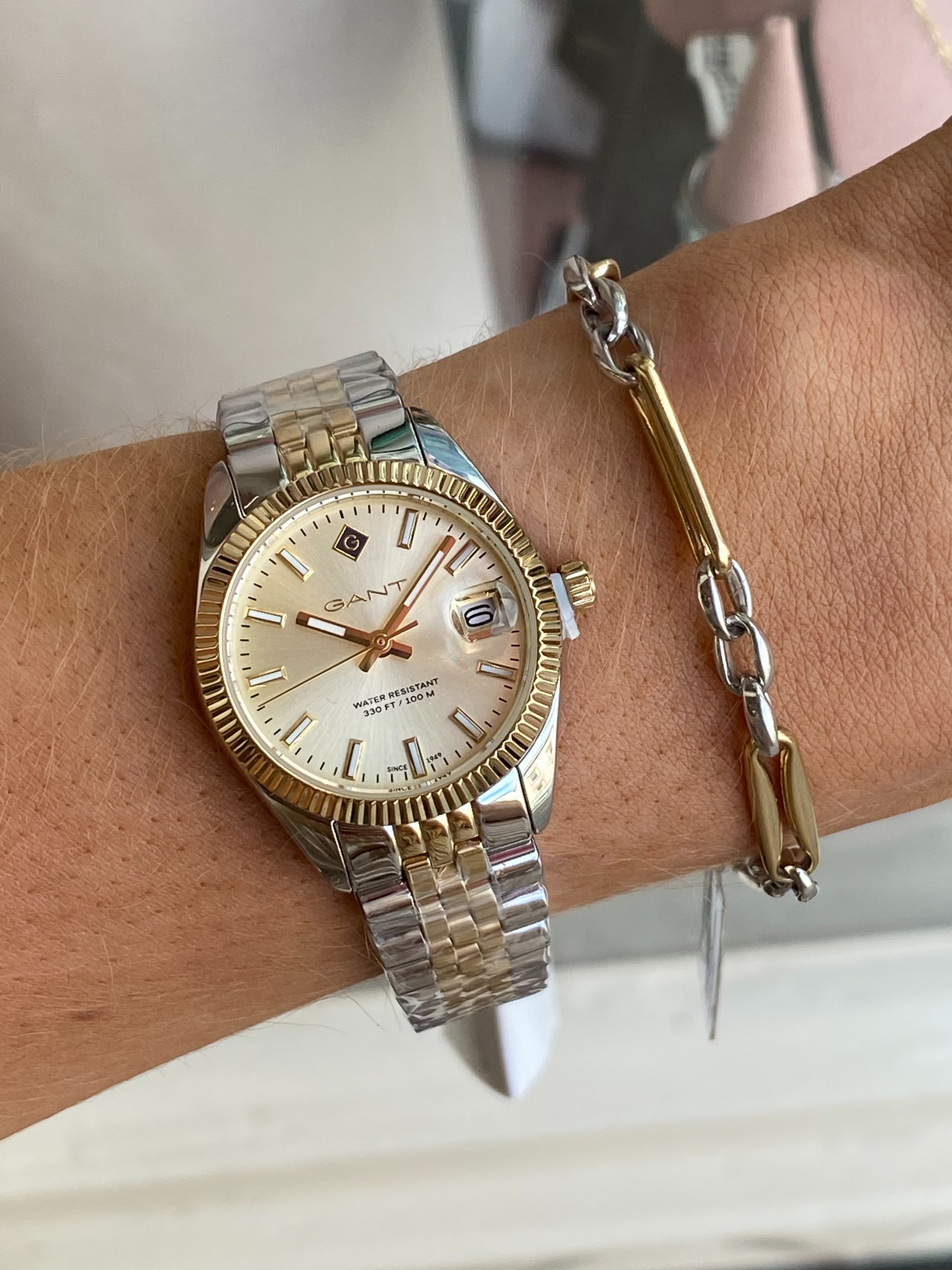 John Ross Jewellers Facebook ad