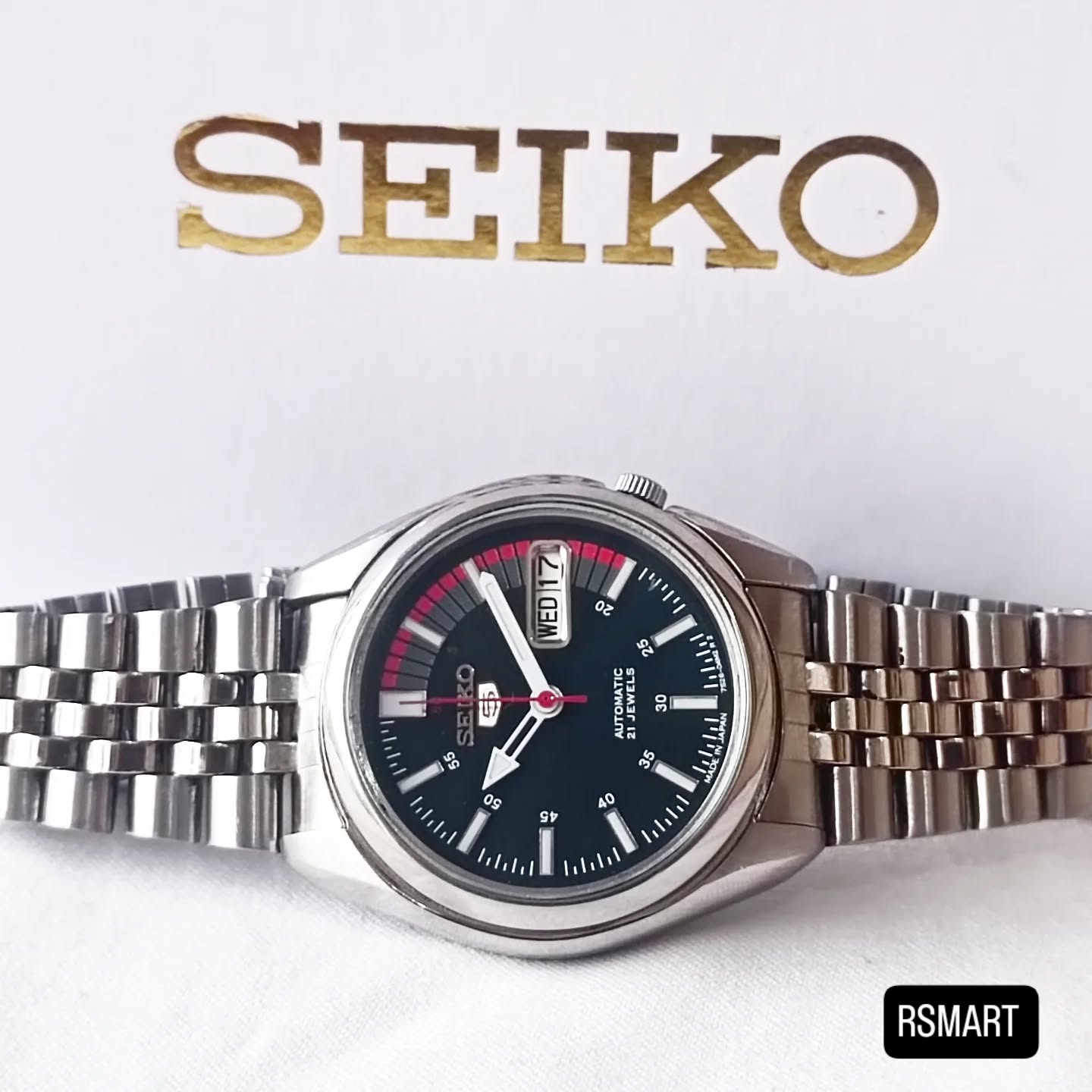 Watch World Facebook ad: Rs. 14000/