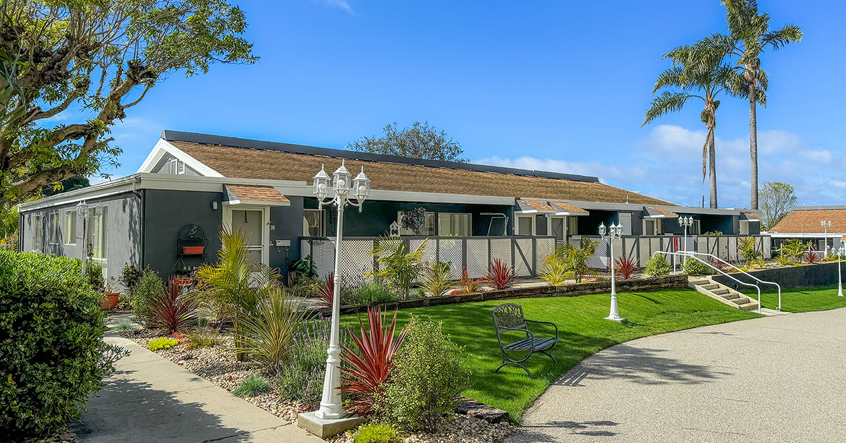 Ventura Townehouse Facebook ad: Luxury Private Villas for the Perfect Retirement Lifestyle