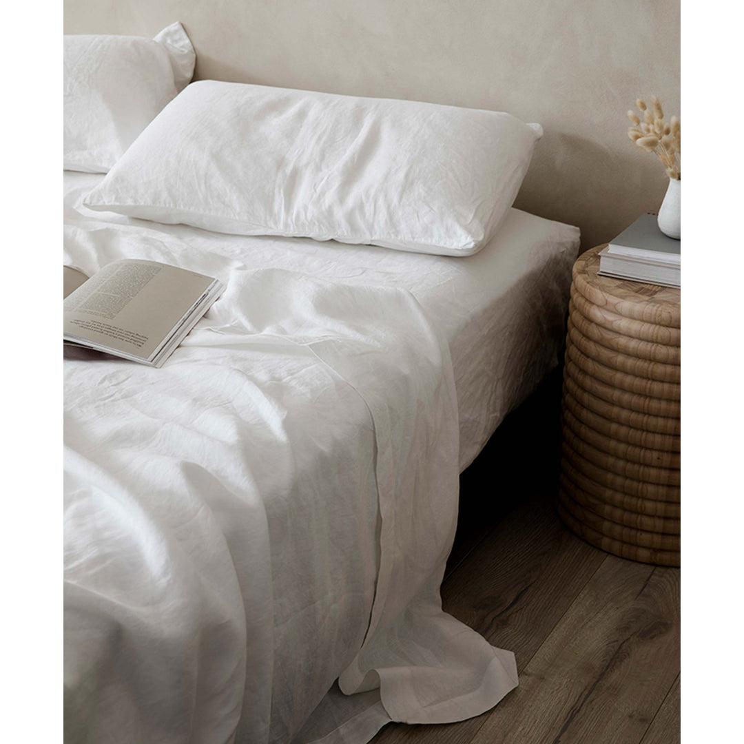 CULTIVER Facebook ad: Understated luxury, cultivated comfort.