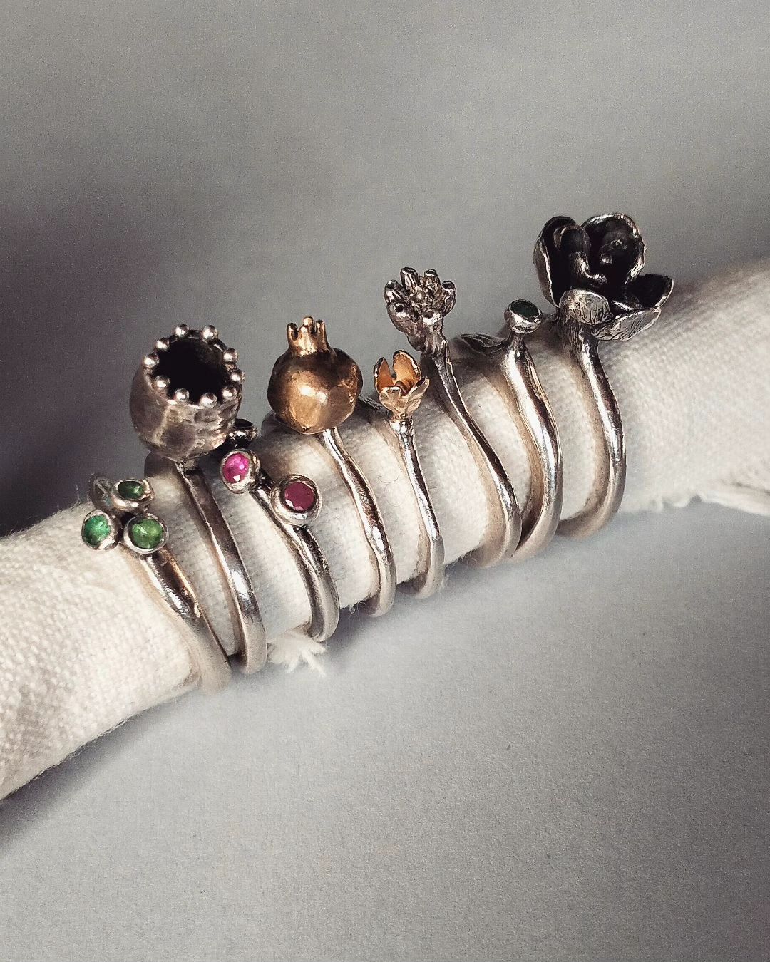 Arianna Svaicari - Jewelry Facebook ad: Contemporary, one of a kind, custom made