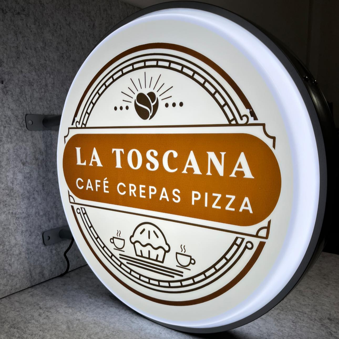 Punto Láser Facebook ad: CAJAS DE LUZ PERSONALIZADAS