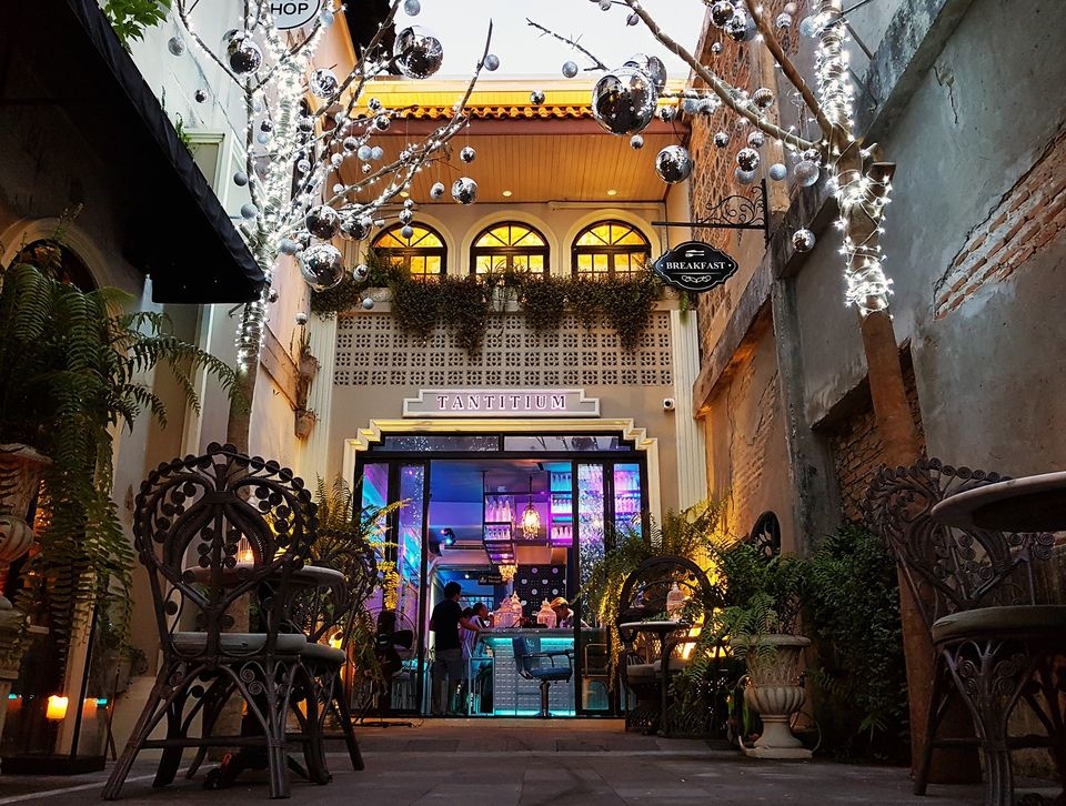 Tantitium Facebook ad: สัมผัสประวัติศาสตร์ ณ บ้านเก่าเมืองภูเก็ต ค.ศ.1919…