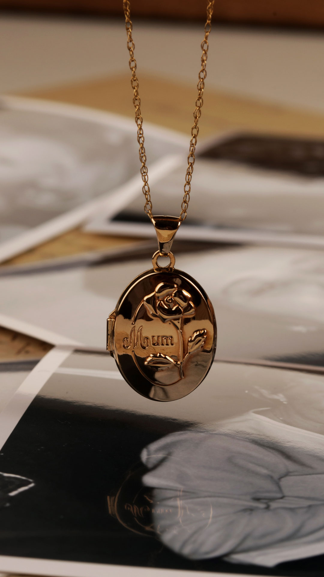 William May Jewellers Facebook ad