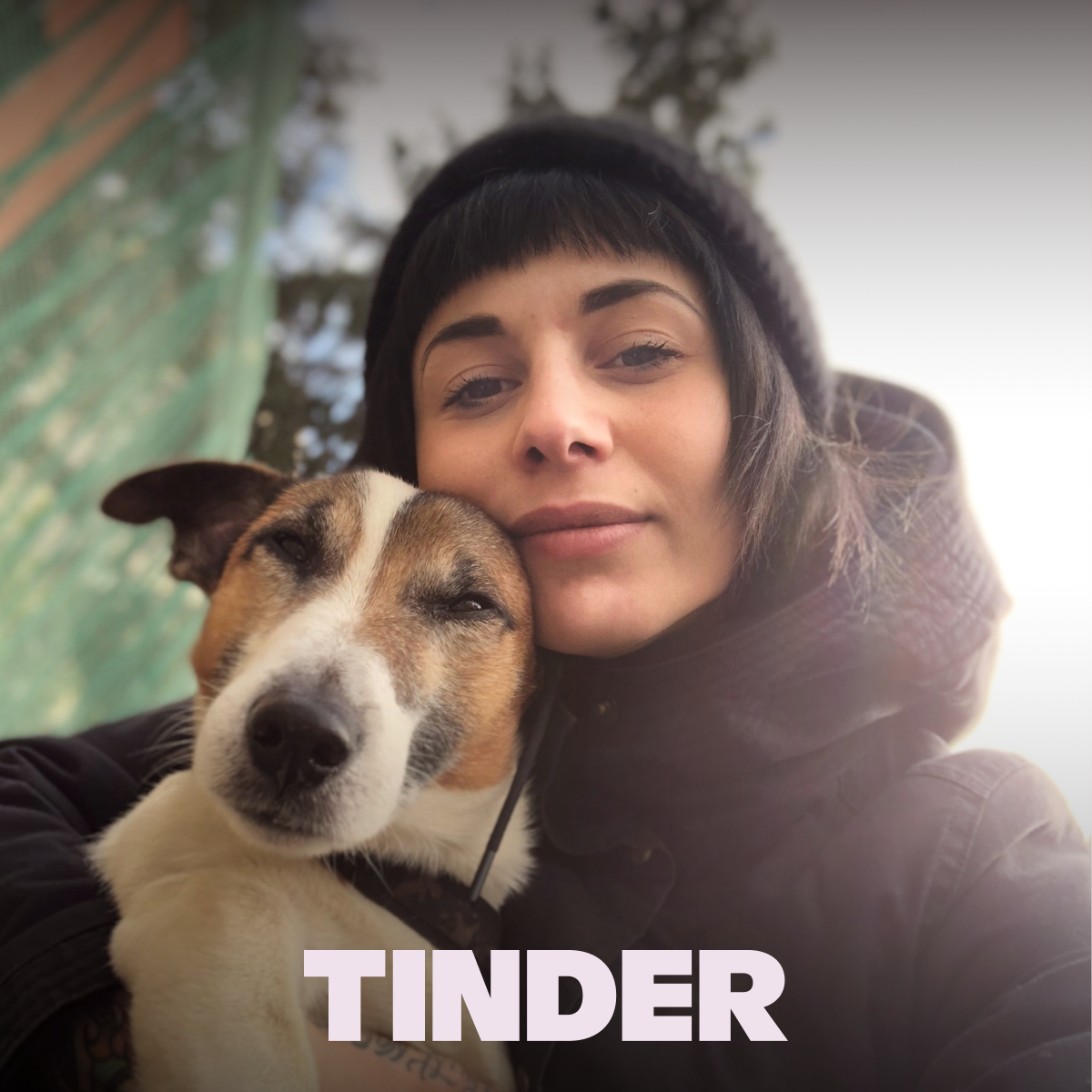 Tinder Facebook ad