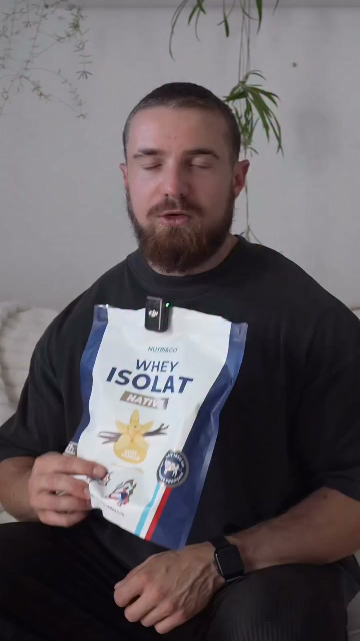 Nutri&Co Facebook ad: « Avant d'acheter ta Whey, vérifie ces 2 choses! »