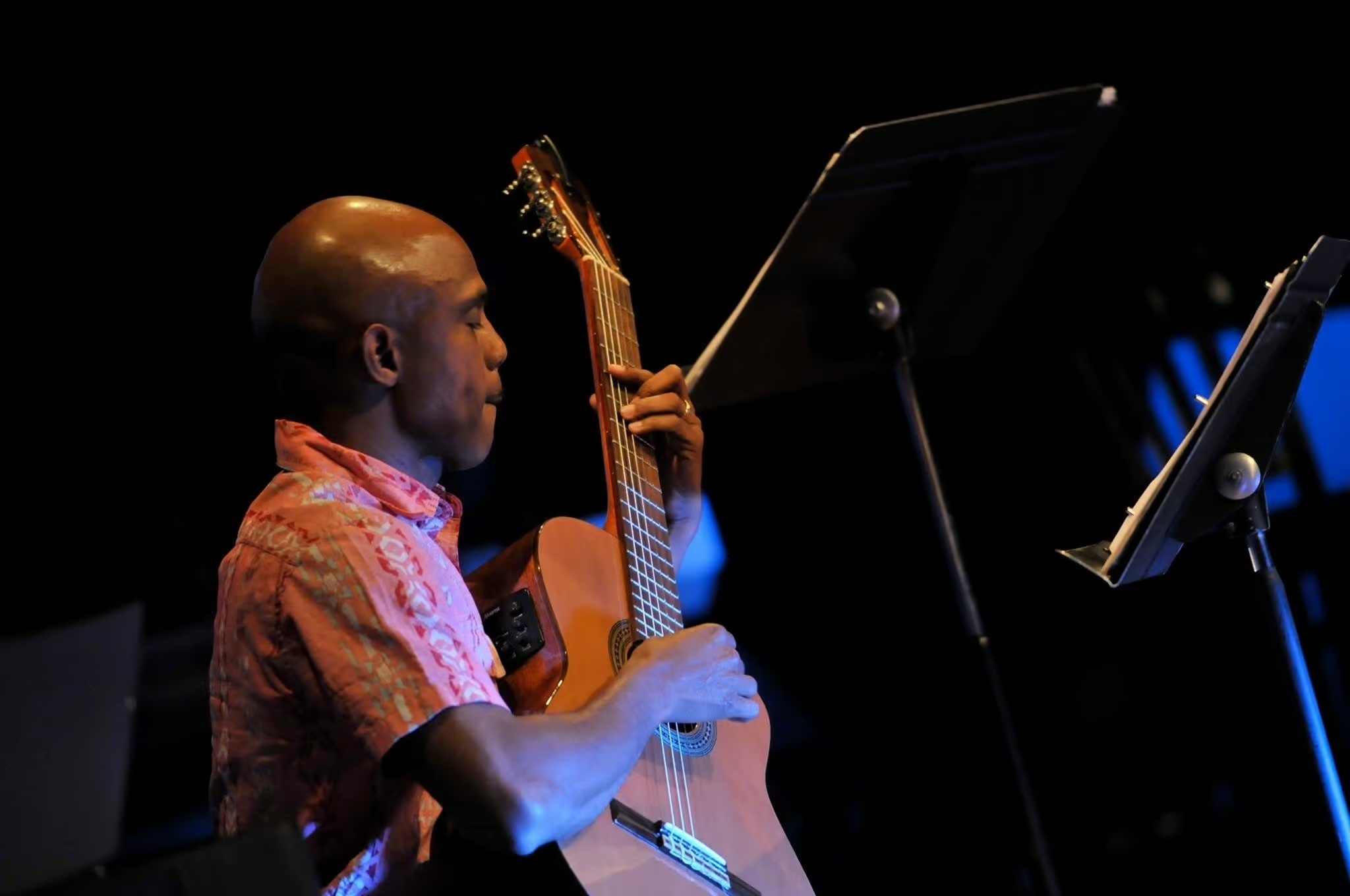 Music with Mr. Browne Facebook ad: FREE Guitar Class For Adults, Onliine