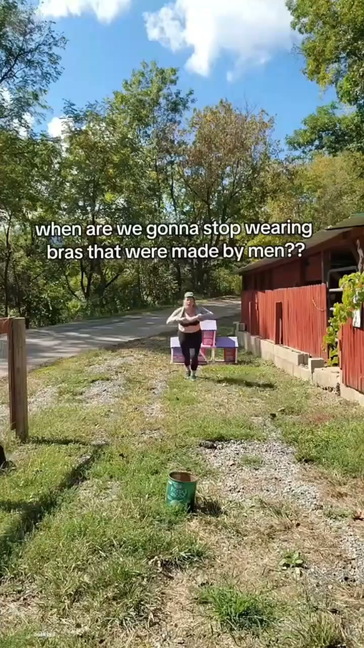 Dear curve Facebook ad: Comfort Meets Everyday Support