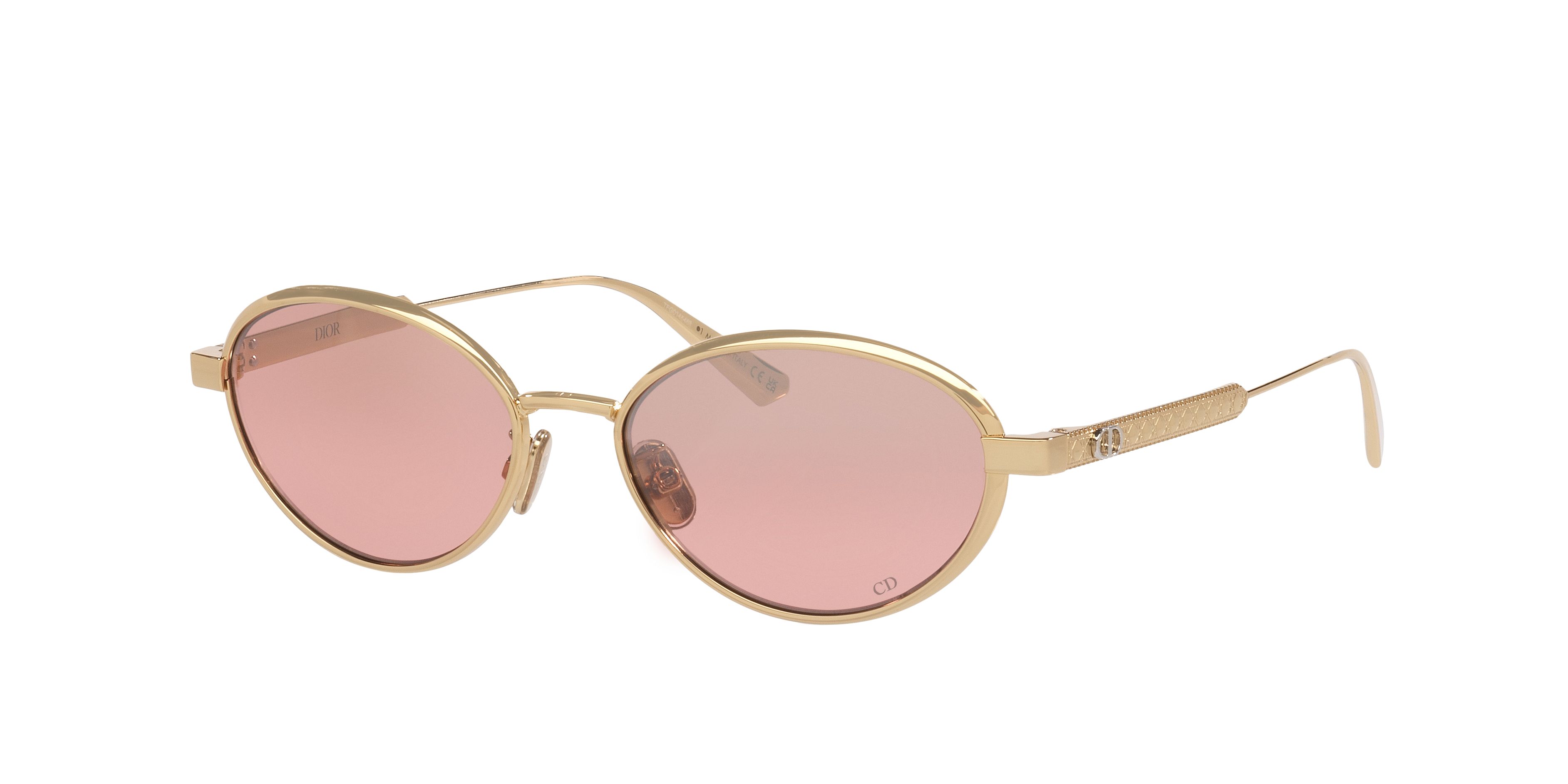 Sunglass Hut Facebook ad