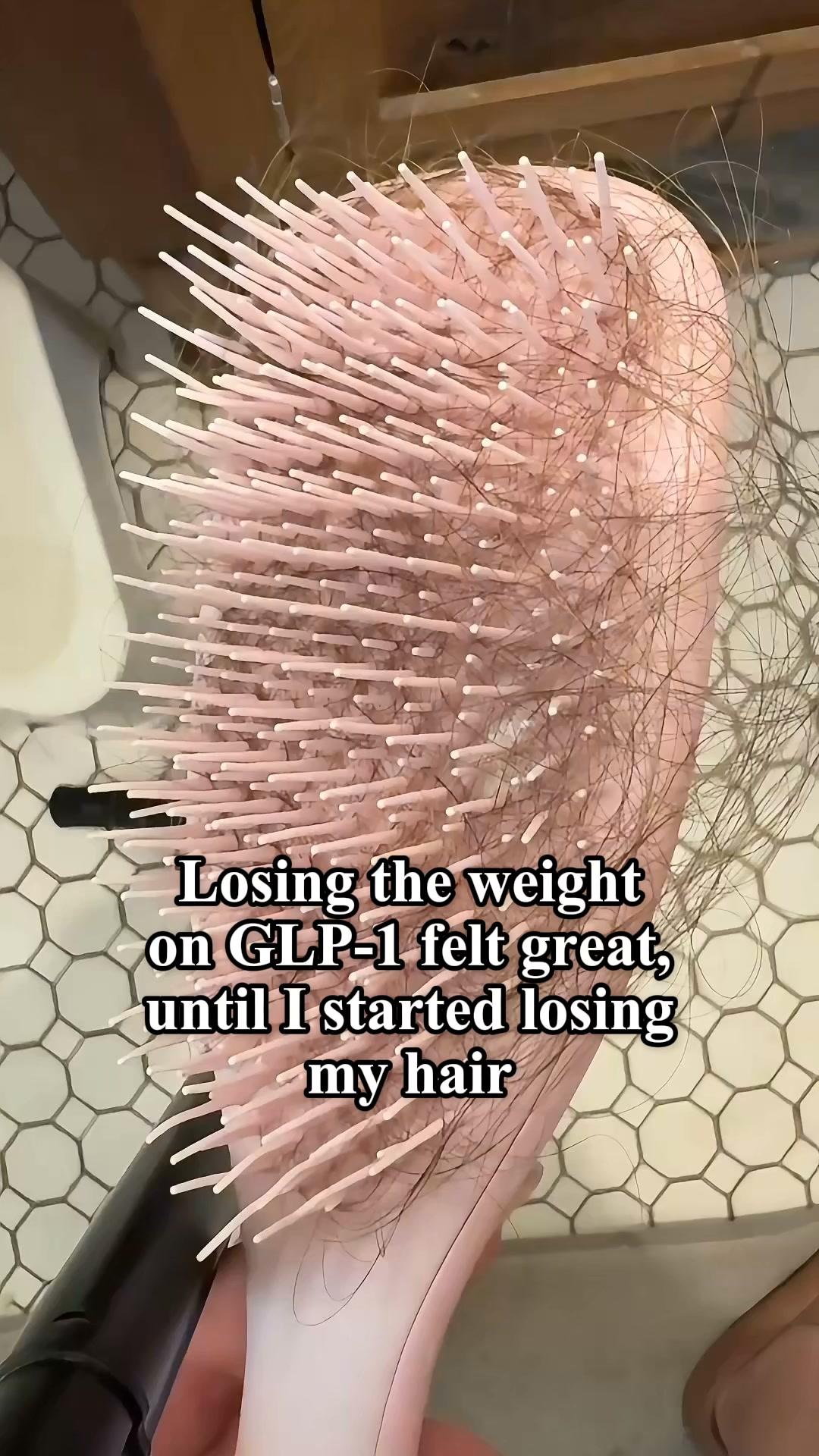 Bloom & Bond Facebook ad: Help Hair Loss Naturally