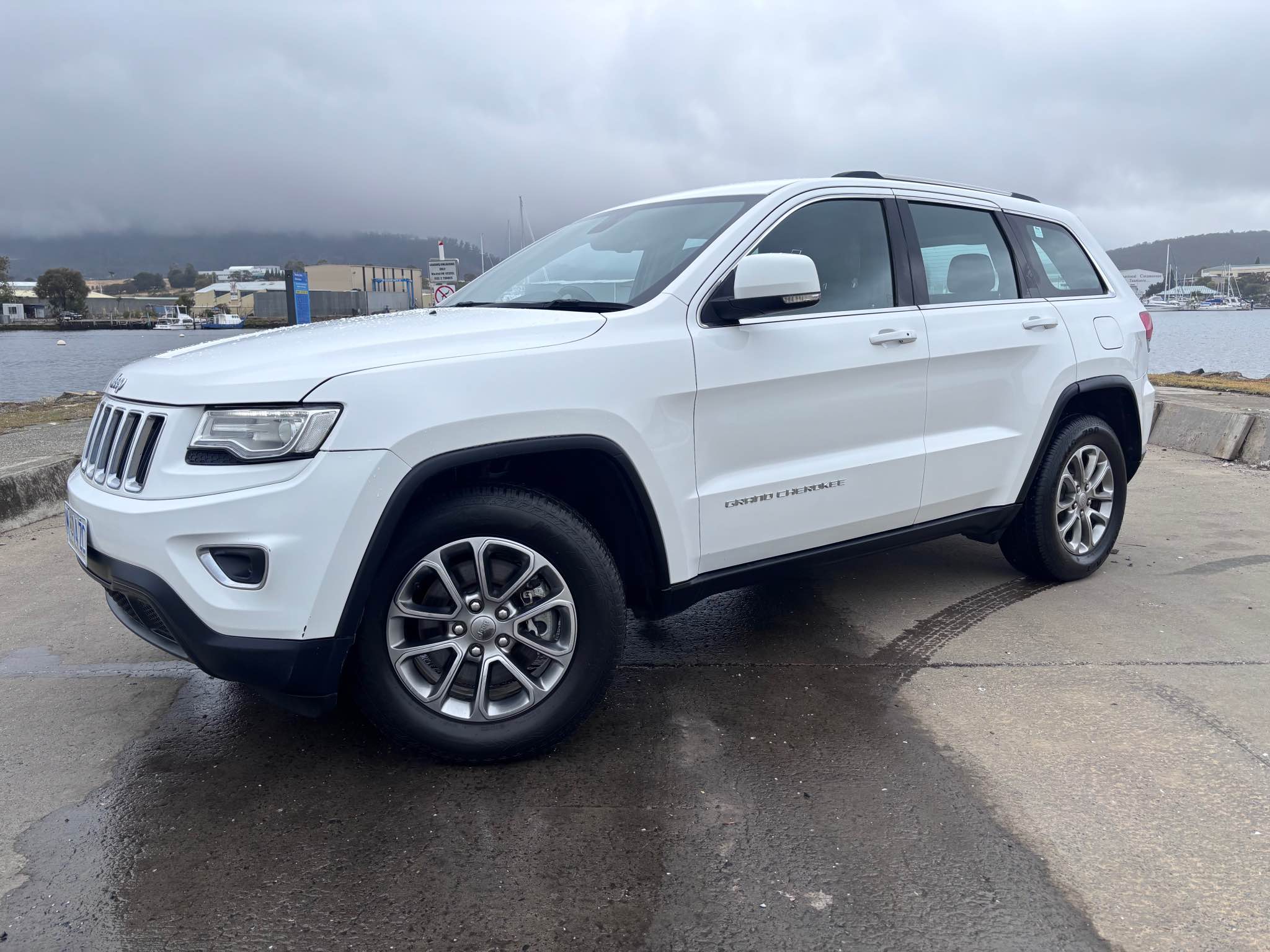 Adrian Millington Facebook ad: 2014 Jeep Grand Cherokee