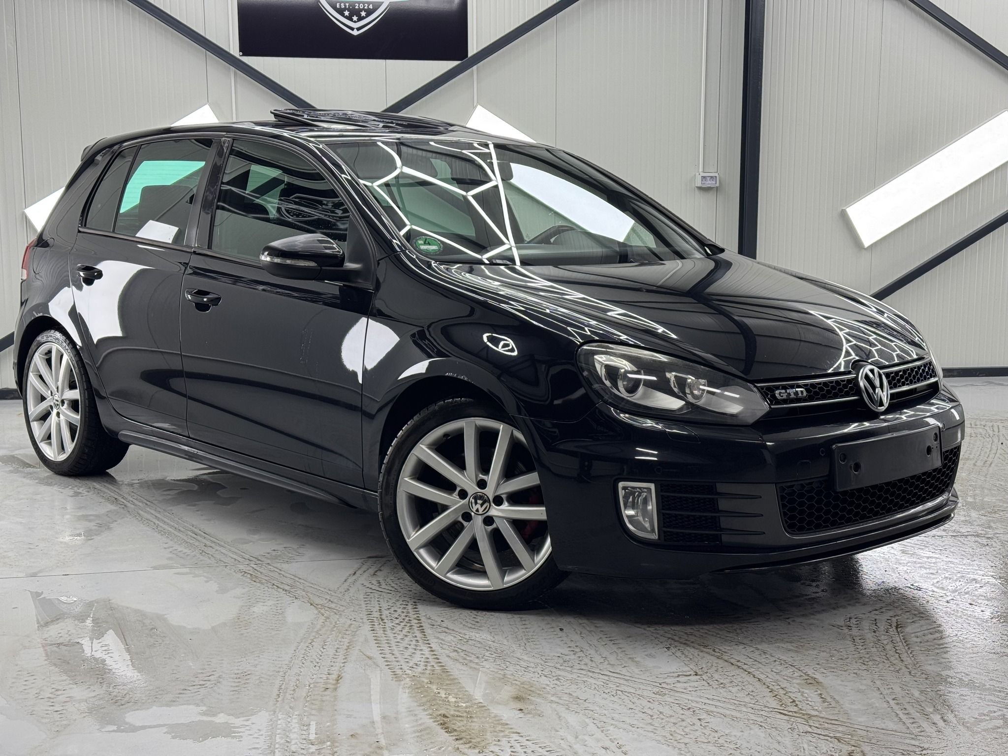 West Cars Auto - Rateautosh.ro Facebook ad