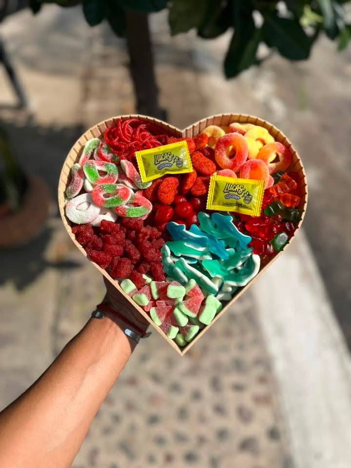 Dolce Secreto Facebook ad: Desayunos sorpresa desde $300 pesos