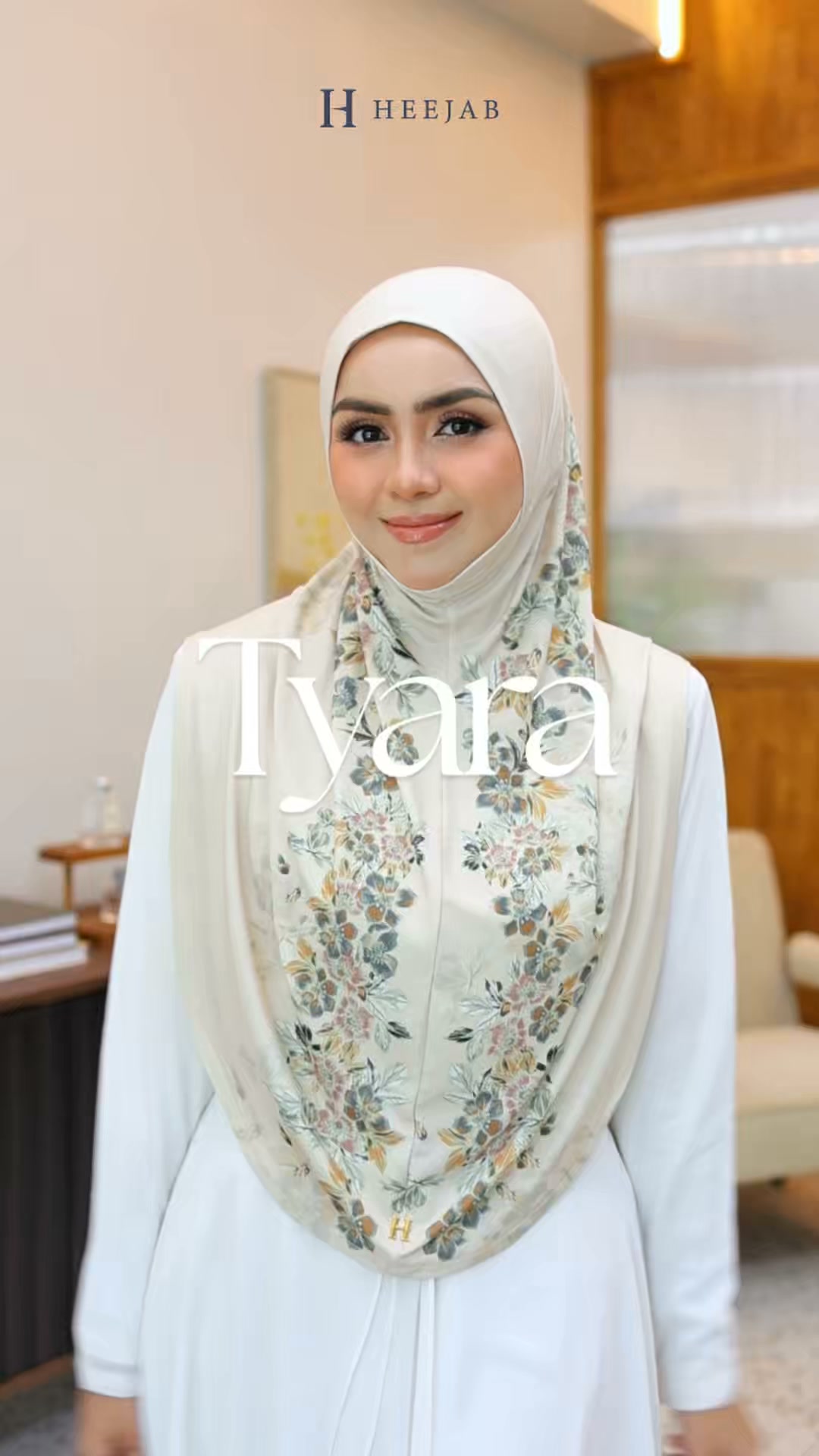 Instant Heejab No1 Malaysia Facebook ad: Chat untuk lihat katalog >>