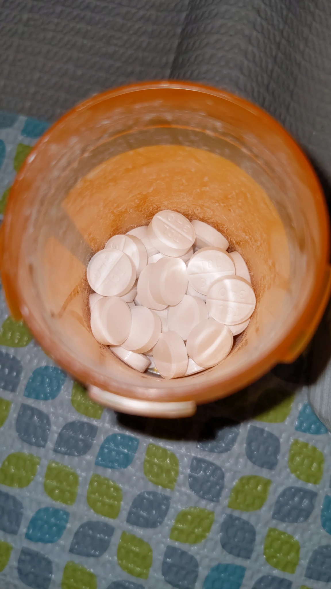 Sandra Davis Facebook ad: What your pharmacist knows but won't tell you