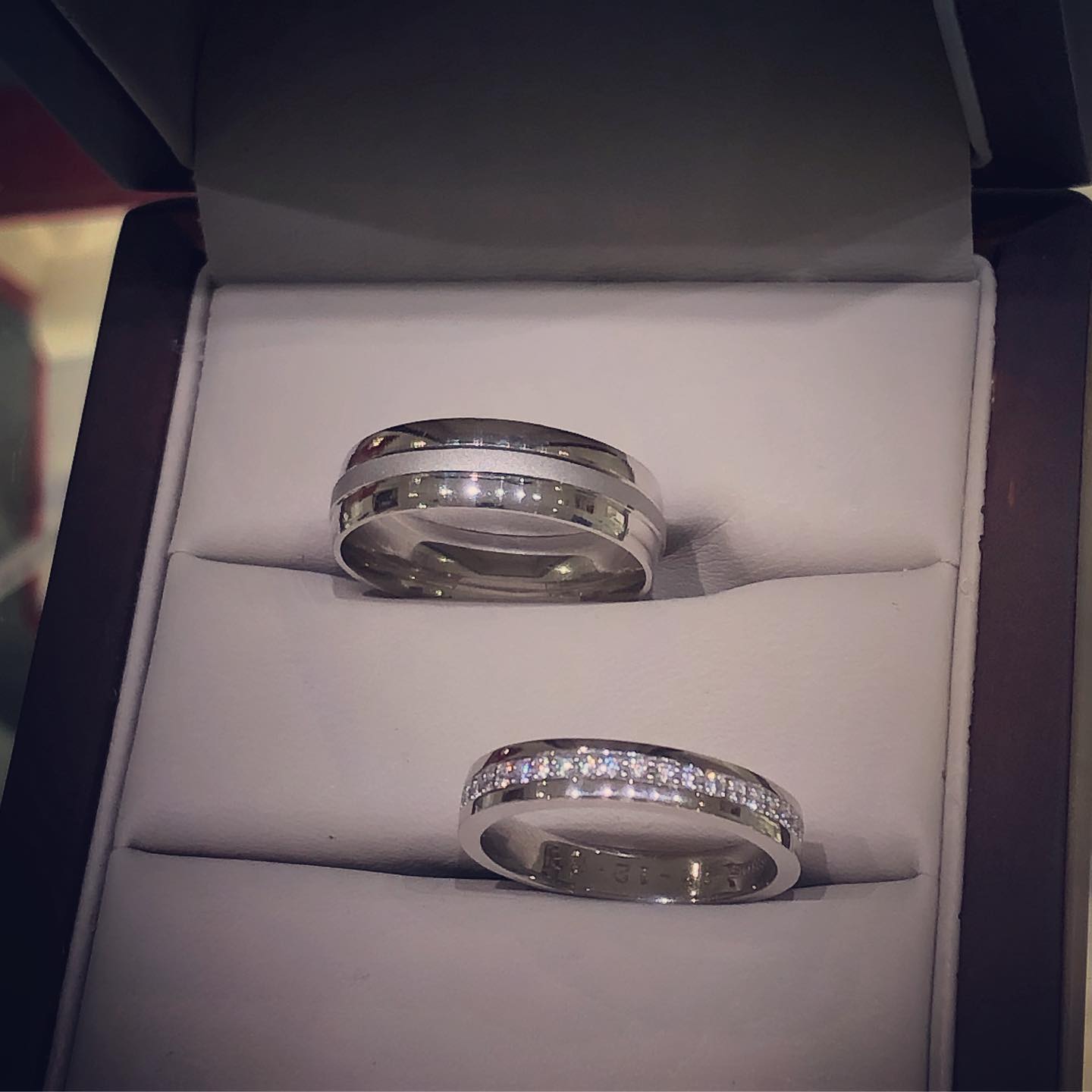 Marring Wedding Rings Facebook ad: ¿Te vas a casar?