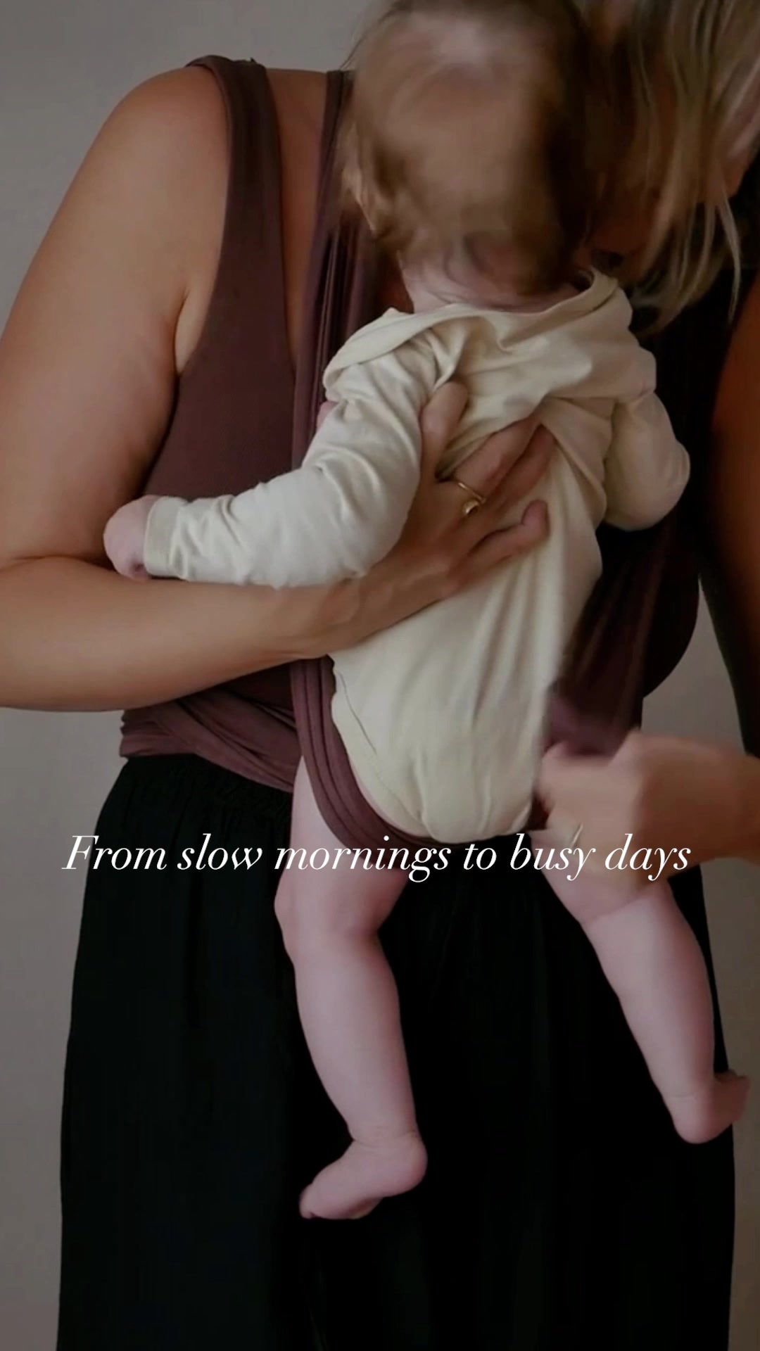 Sustainabub Facebook ad: Award-Winning Baby Wraps | 10% Off