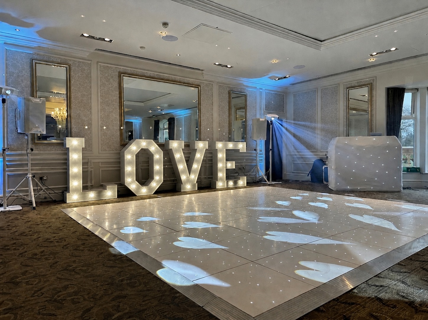 Coolblu Events Facebook ad: Wedding Entertainment for £1049