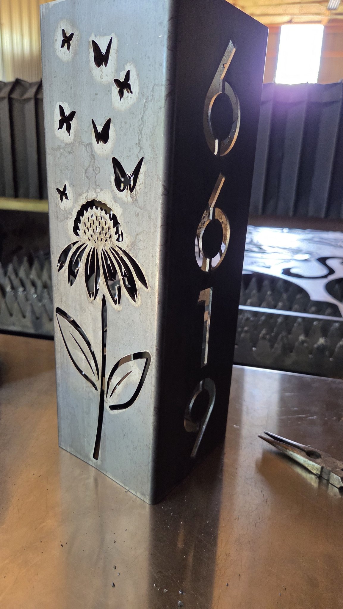 Rhodes Welding & Metal Works Facebook ad: TheWeldersWifeStore - Etsy