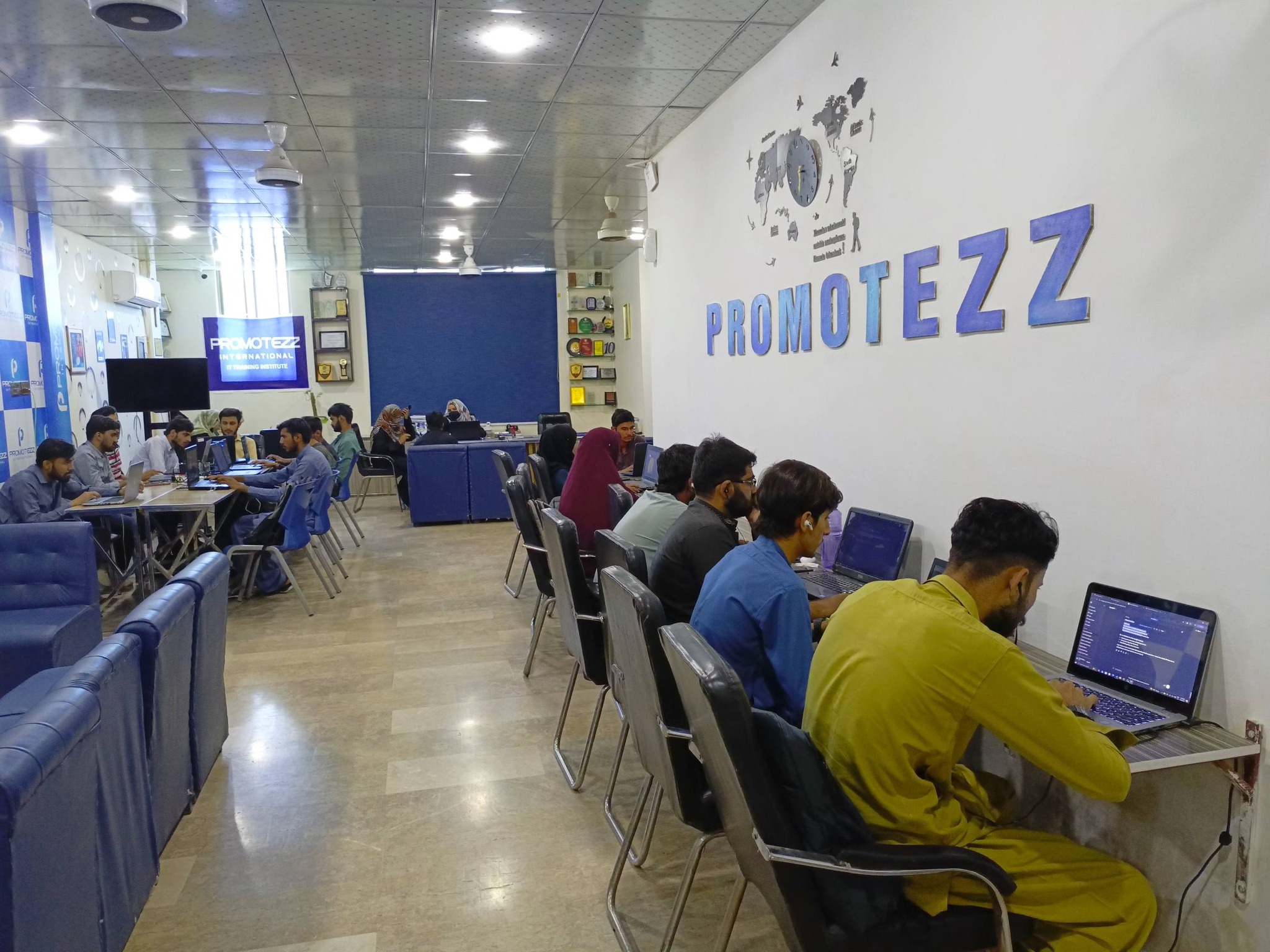 Promotezz International Training Institute Facebook ad
