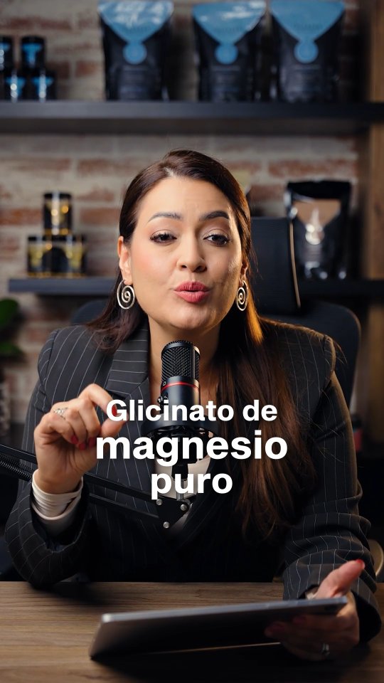 Glowing Up Facebook ad: No todas las personas tienen problemas para dormir…