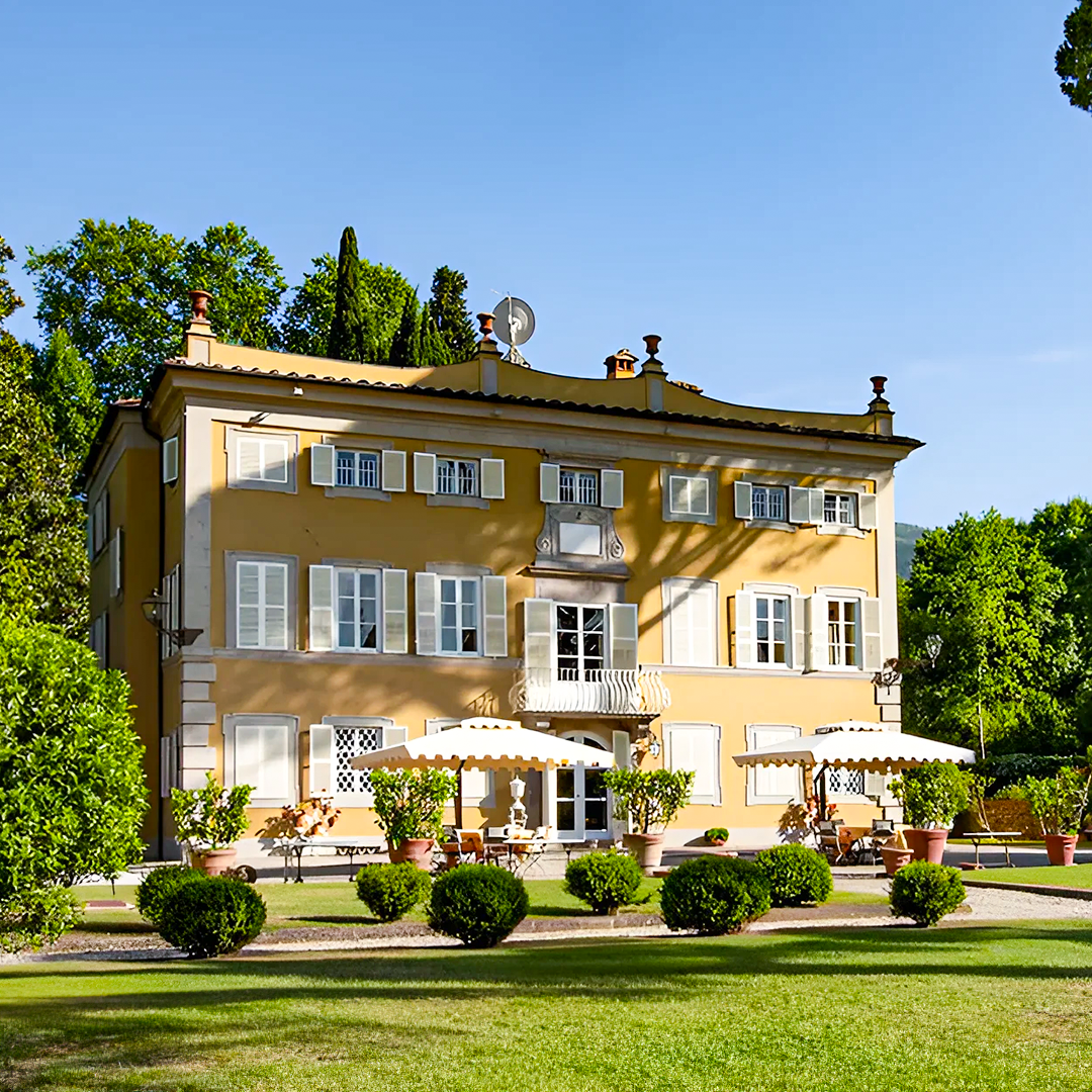 Coselli Collection Luxury Villas Facebook ad: Experience the essence of luxury as you immerse…