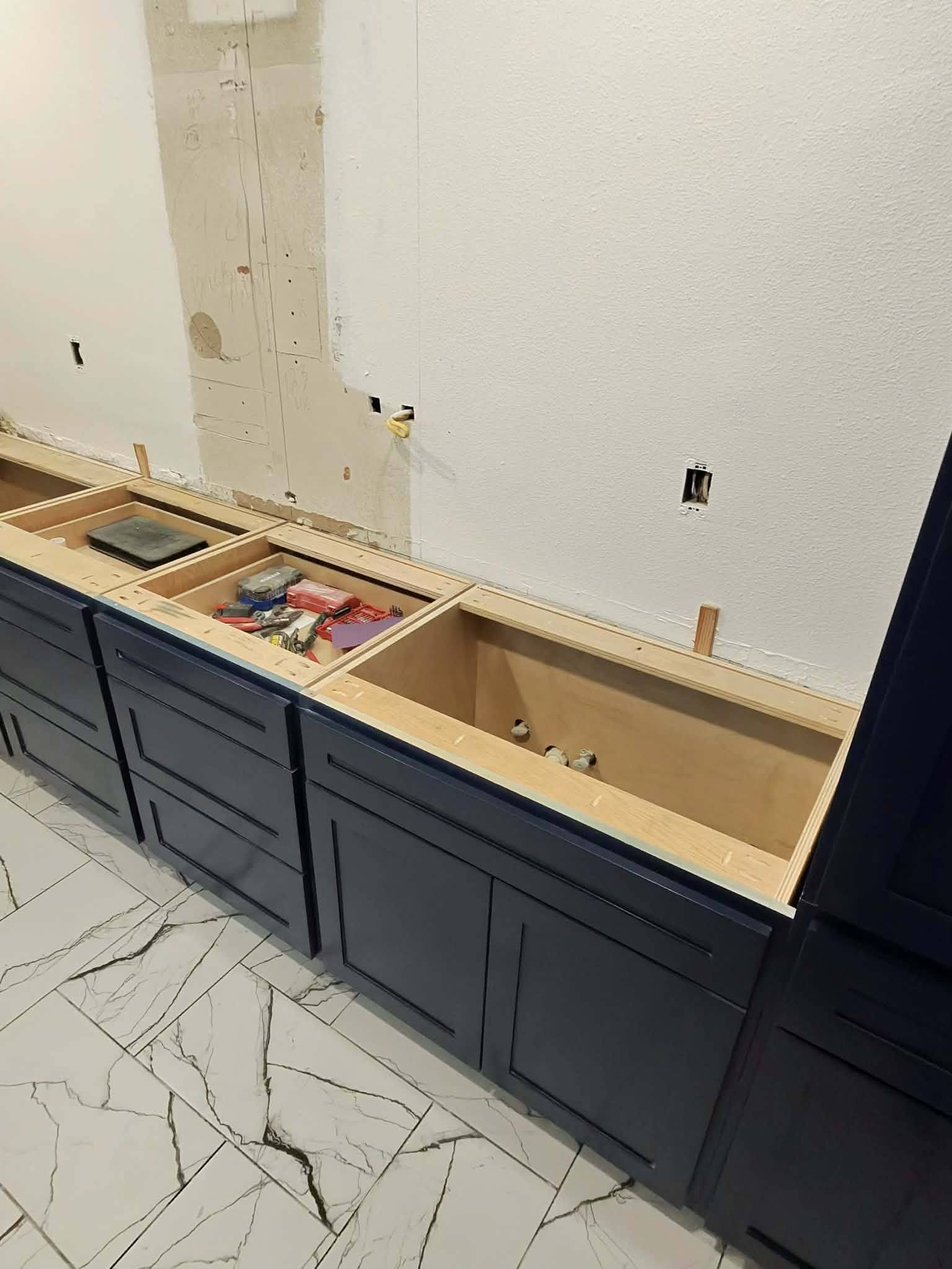 Leon De La Garza Facebook ad: Okay so we can definitely do standard countertops…