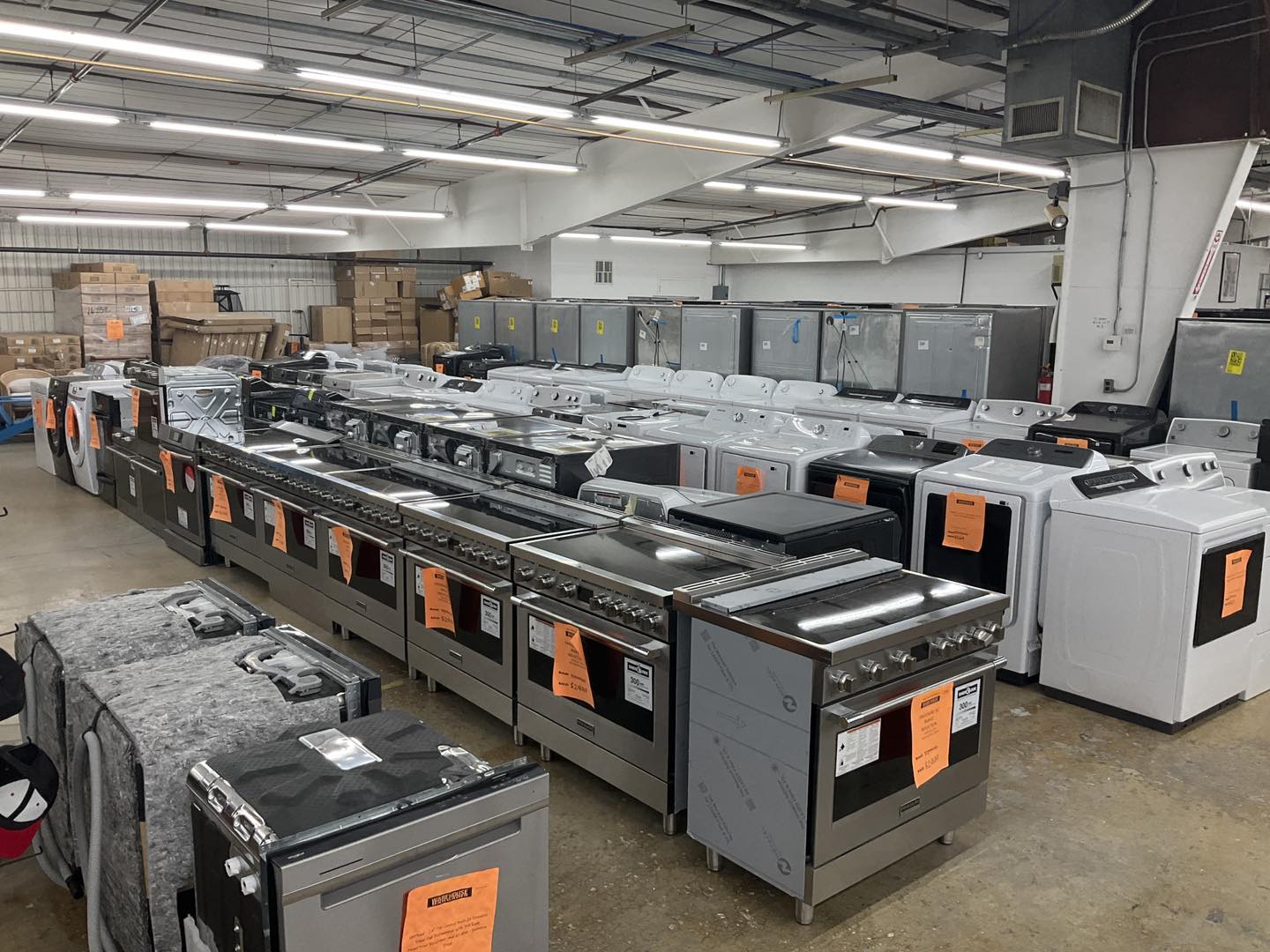 Quincy Warehouse Bargains Facebook ad