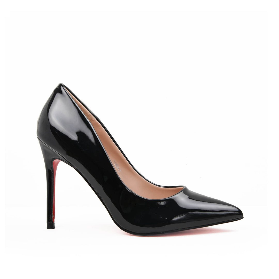 Dolcis Shoes Facebook ad: Bright, bold, beautiful, the latest arrivals at Dolcis…