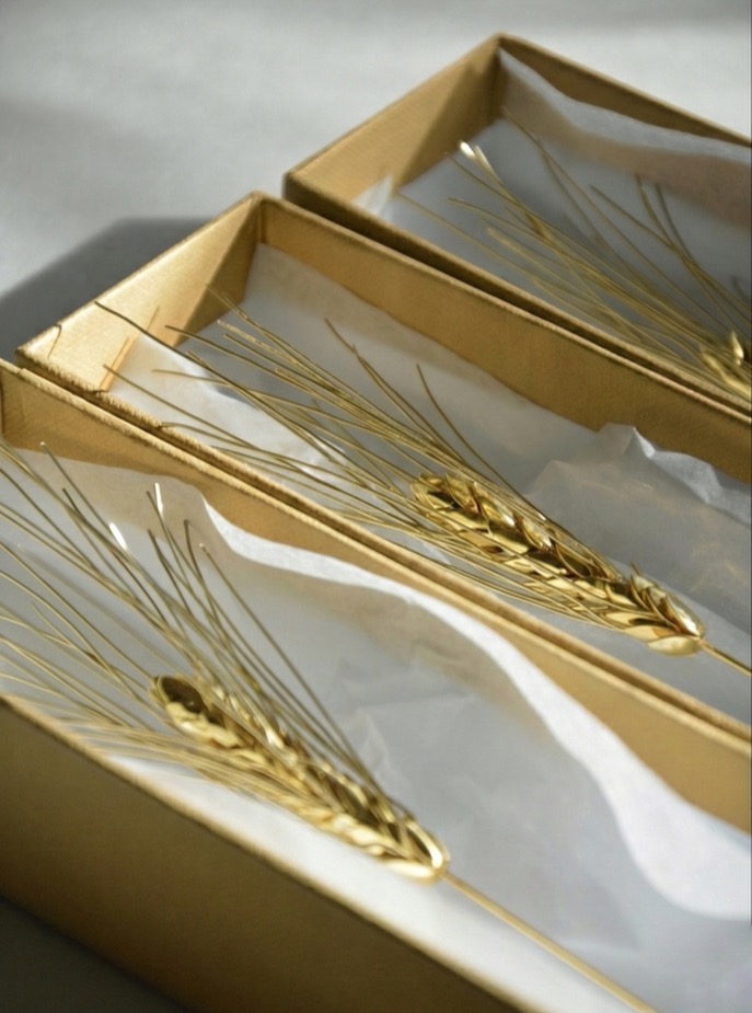Graellsia Madrid Facebook ad: Alfiler Espiga Ceres: Broche elegante | [ Graellsia ]