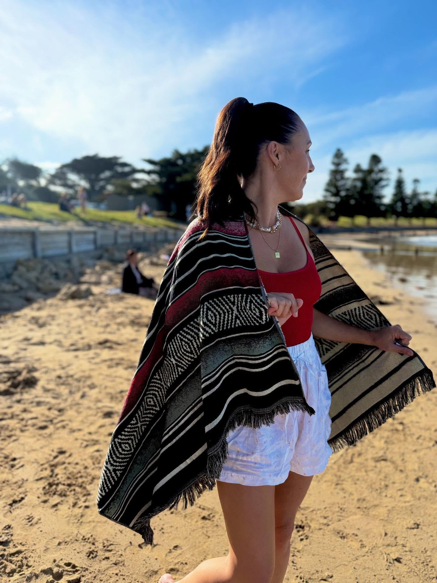 Leus Towels Aus Facebook ad: Beach Towels….the perfect Chrissy Gift!