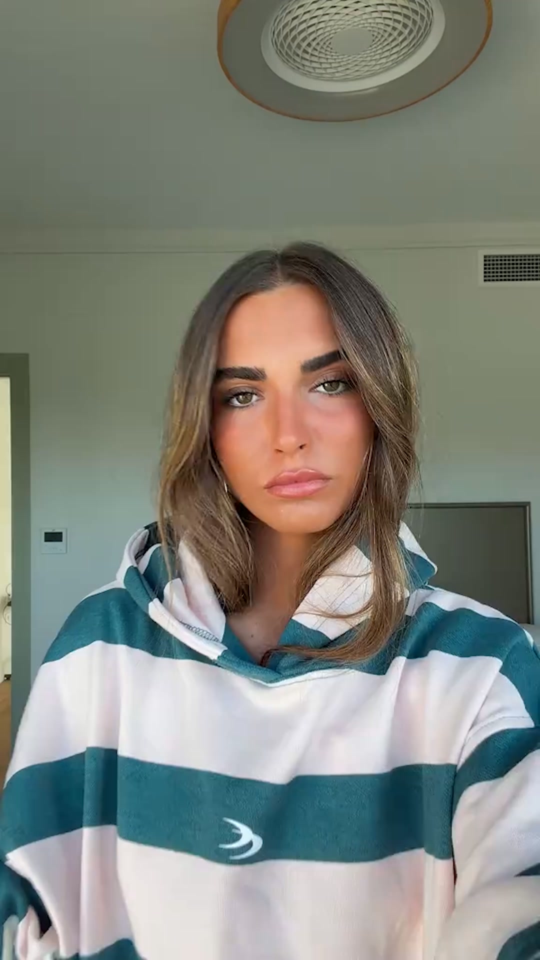 Scuffers Facebook ad: Carpet Pink Hoodie