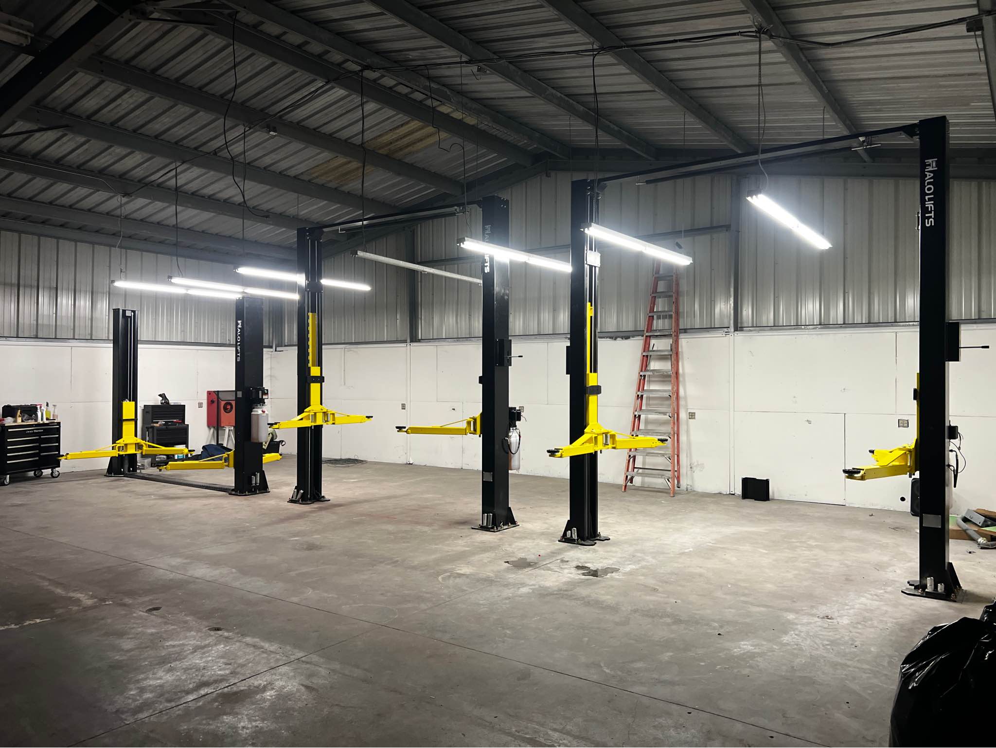Abraham Barkhordar Facebook ad: shop access/parking- perfect for your project car | East…