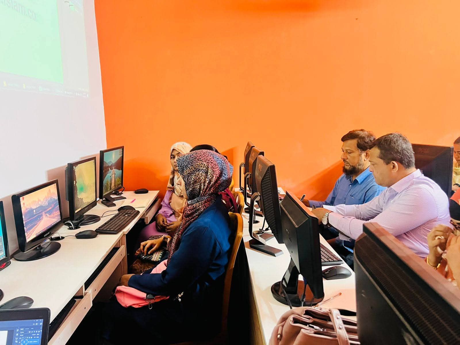 Skill And Technology Institute-Mirpur Facebook ad: হট কম্বো অফার, ৩টি কোর্স মাত্র অনলাইনে ২৫০০…