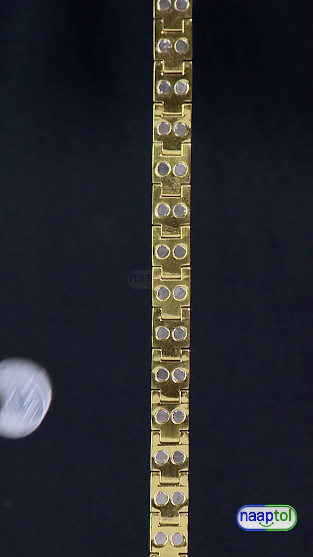 Jewelery & Watches NT Facebook ad from Nov 8, 2025
