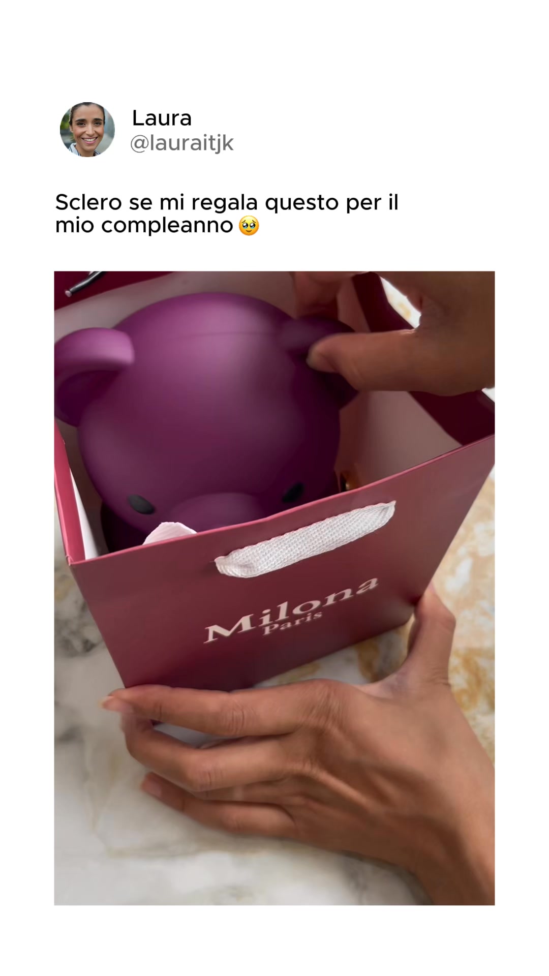 Milona Paris Facebook ad: Consegna e personalizzazione gratuite!