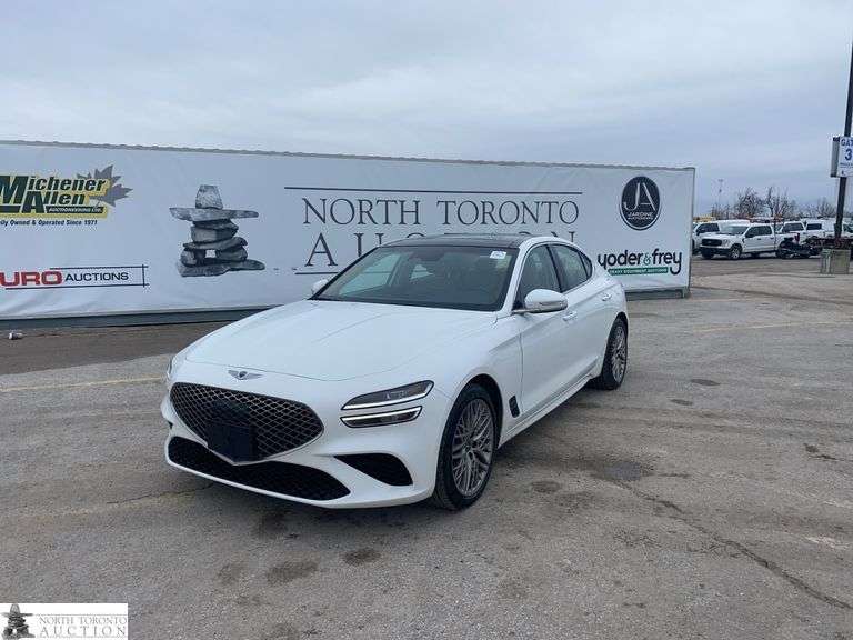 North Toronto Auction Facebook ad: WEEKLY PUBLIC AUTO AUCTION