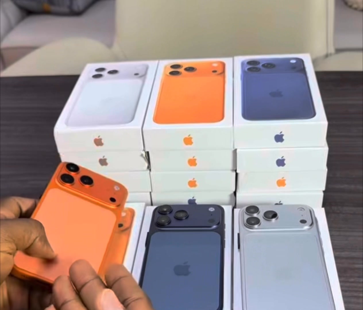 NAZZY V Facebook ad: Iphone -17 pro max DUBAI VERSION,*